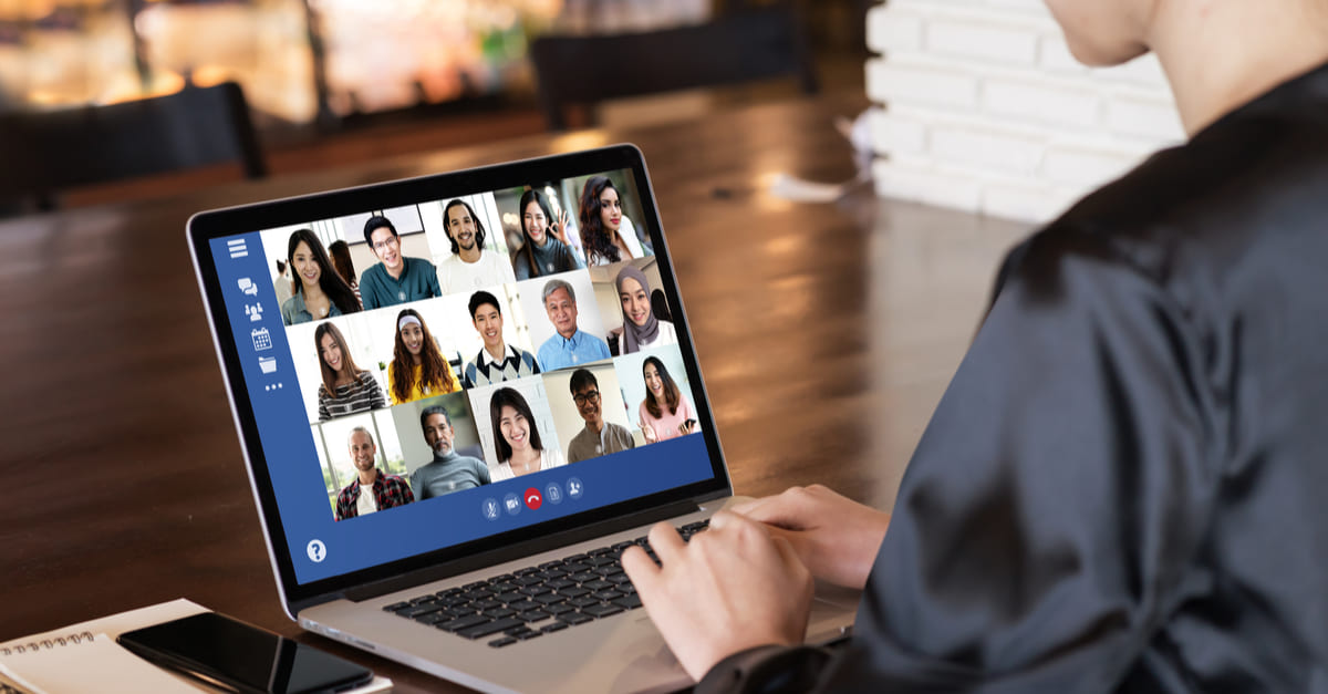 reunião por telefone